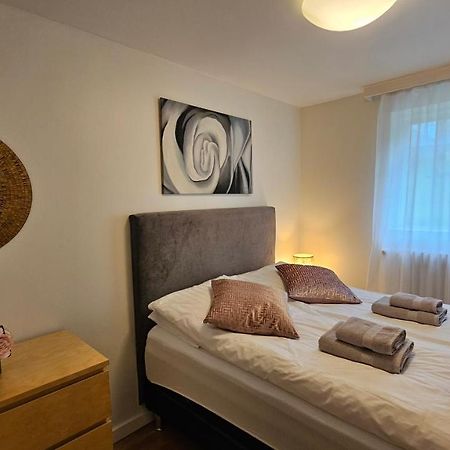 B&B Rooms Husavik 3 Экстерьер фото